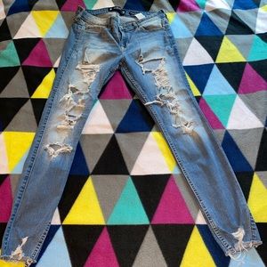 Low Rise Super Skinny Ripped Jeans